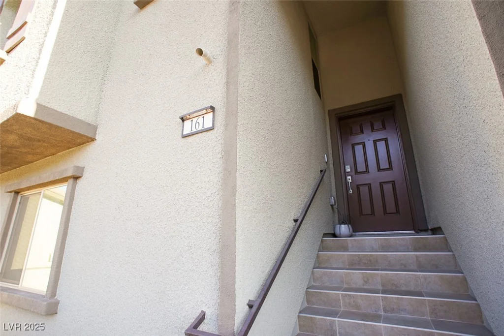 161 Petaluma Valley, Las Vegas, NV 89138