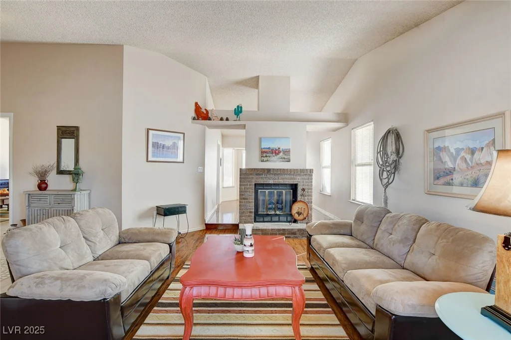 3331 Palmdesert, Las Vegas, NV 89120