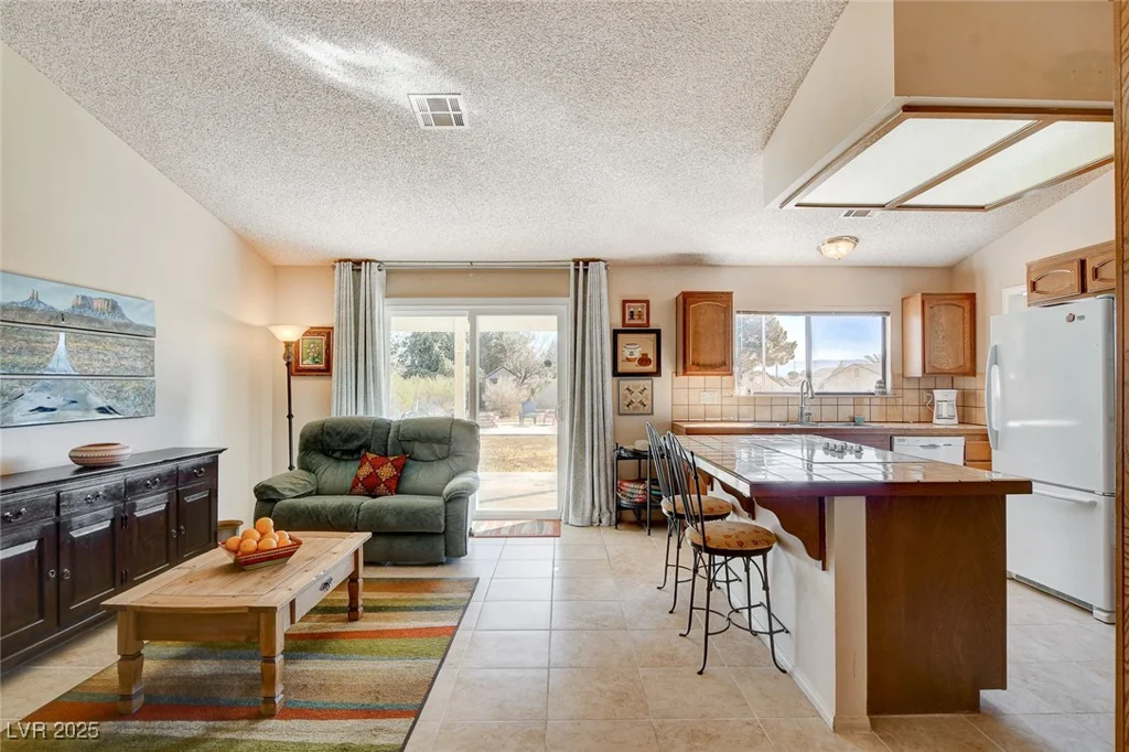 3331 Palmdesert, Las Vegas, NV 89120