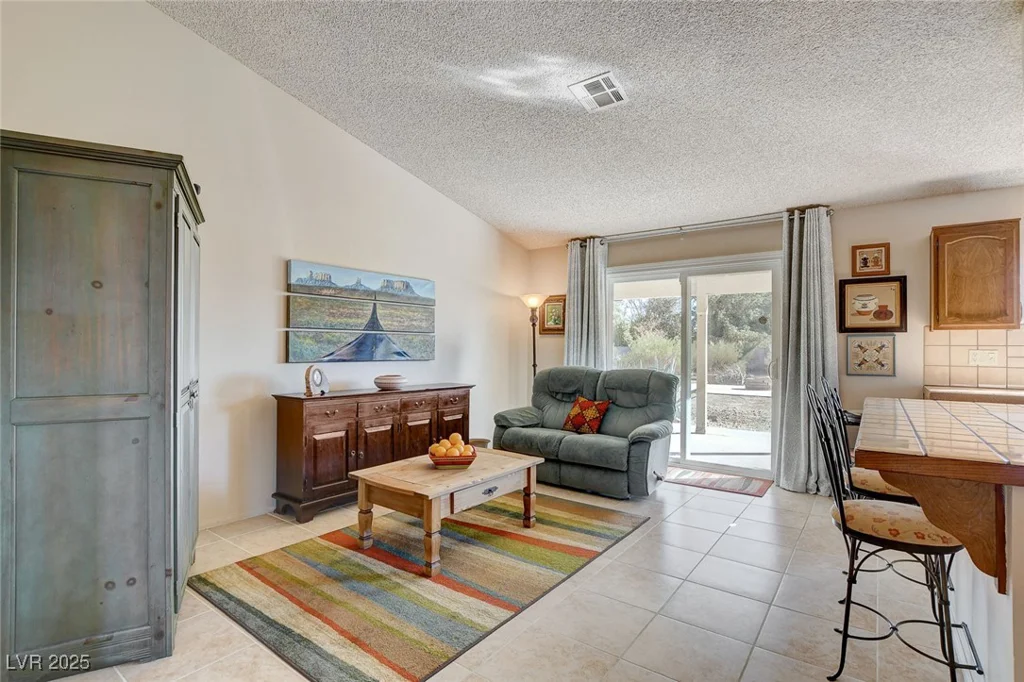 3331 Palmdesert, Las Vegas, NV 89120
