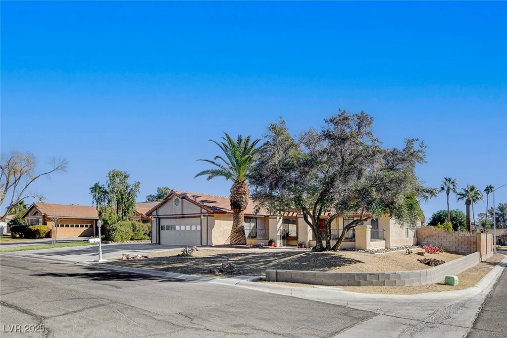 3331 Palmdesert, Las Vegas, NV 89120