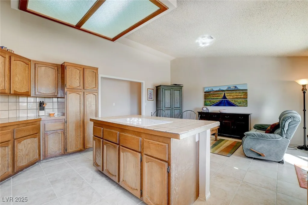 3331 Palmdesert, Las Vegas, NV 89120