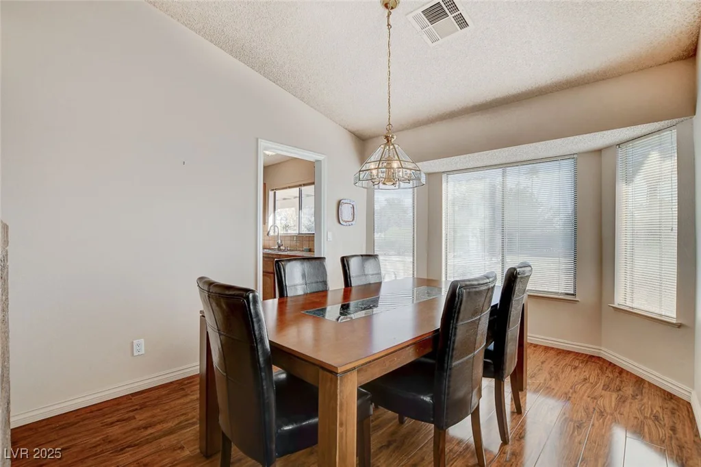 3331 Palmdesert, Las Vegas, NV 89120