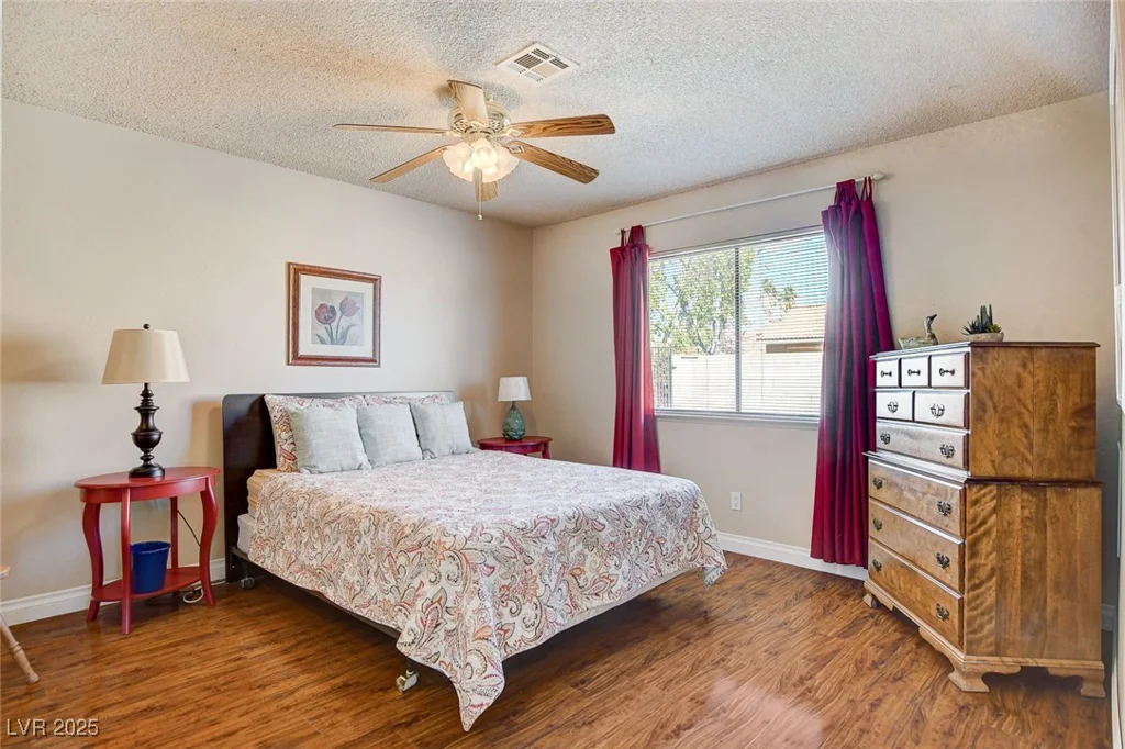 3331 Palmdesert, Las Vegas, NV 89120