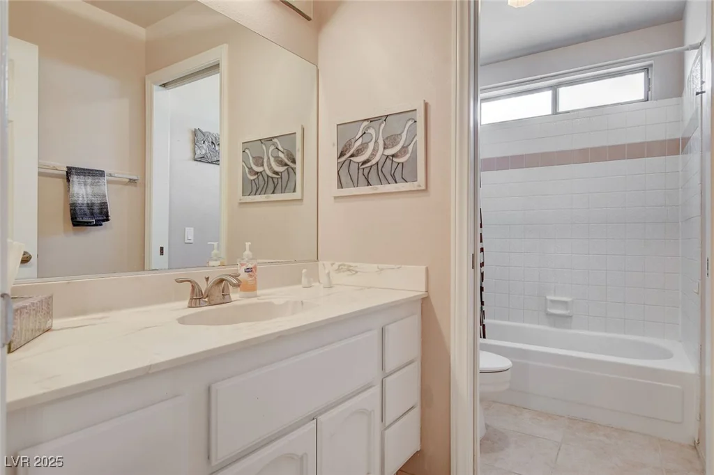 3331 Palmdesert, Las Vegas, NV 89120
