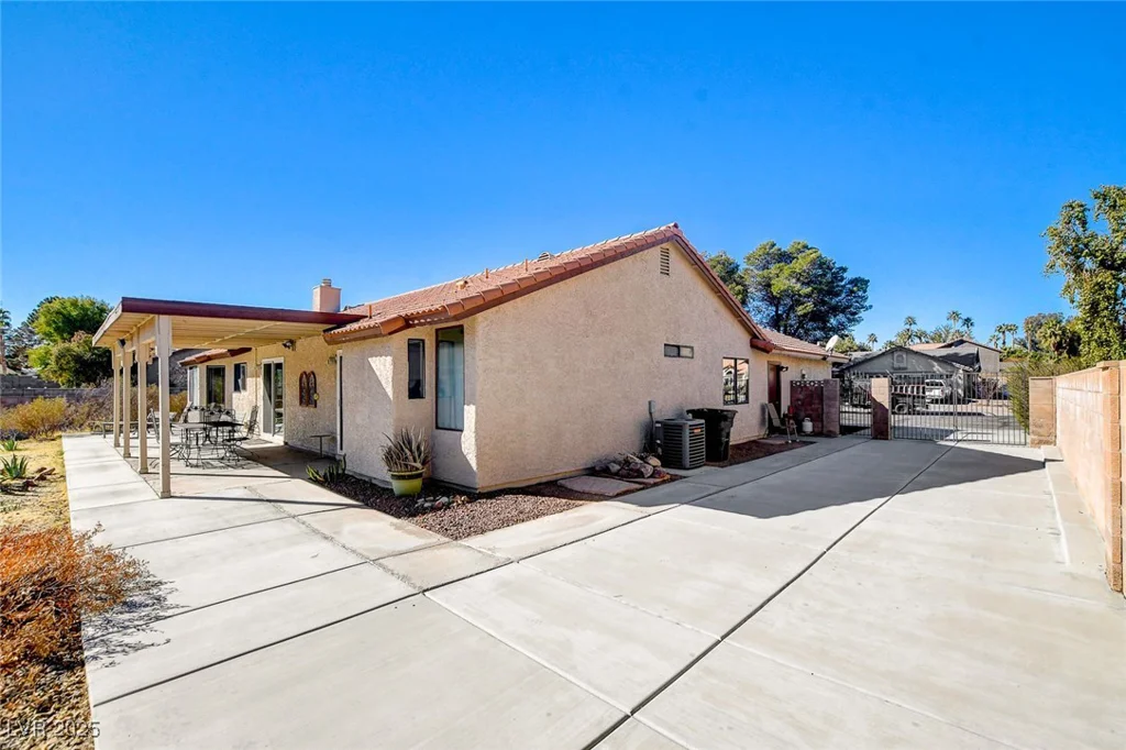 3331 Palmdesert, Las Vegas, NV 89120