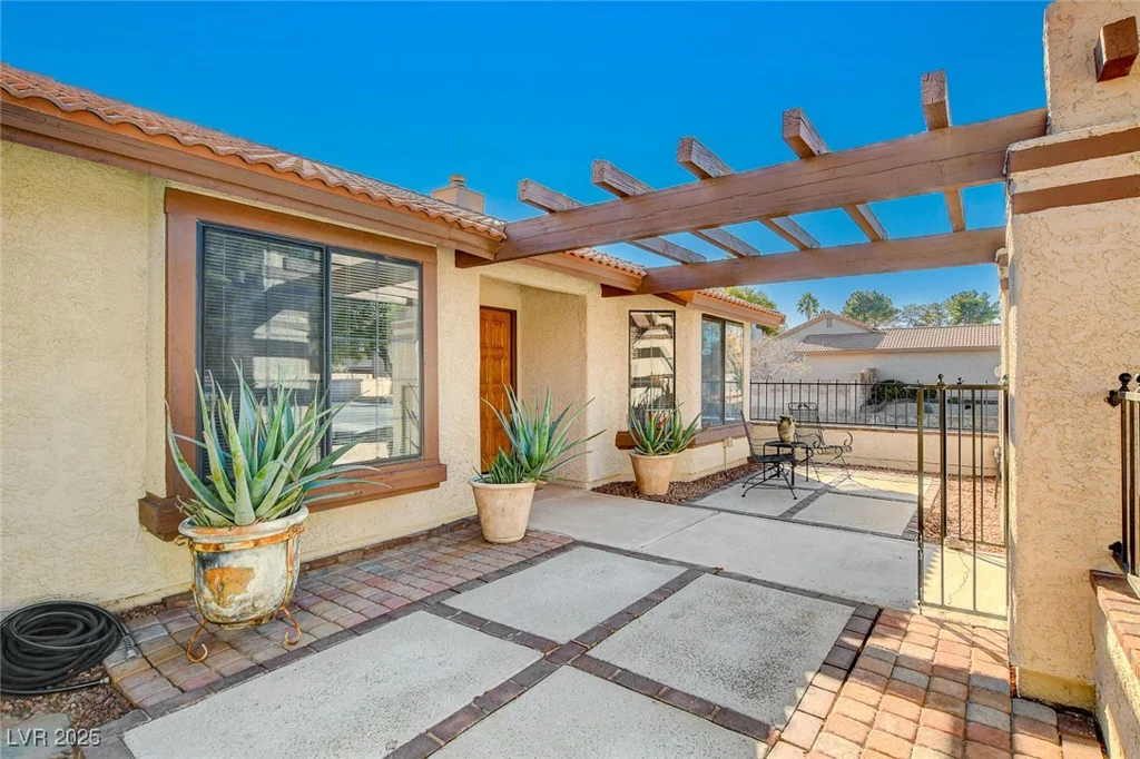 3331 Palmdesert, Las Vegas, NV 89120