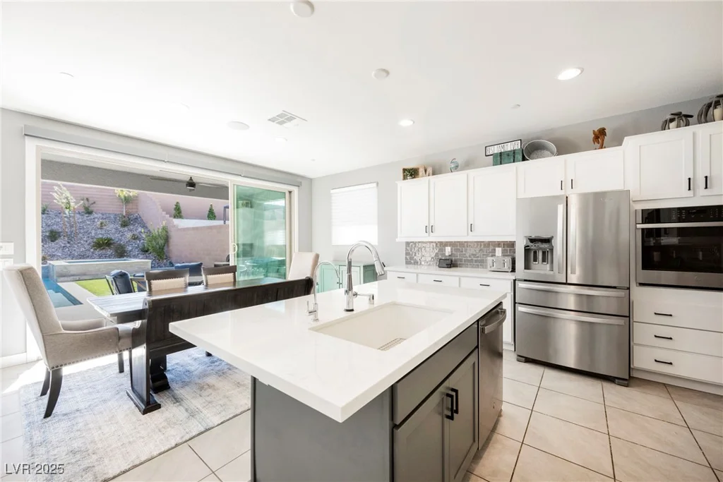 43 Flora Sagio, Henderson, NV 89011