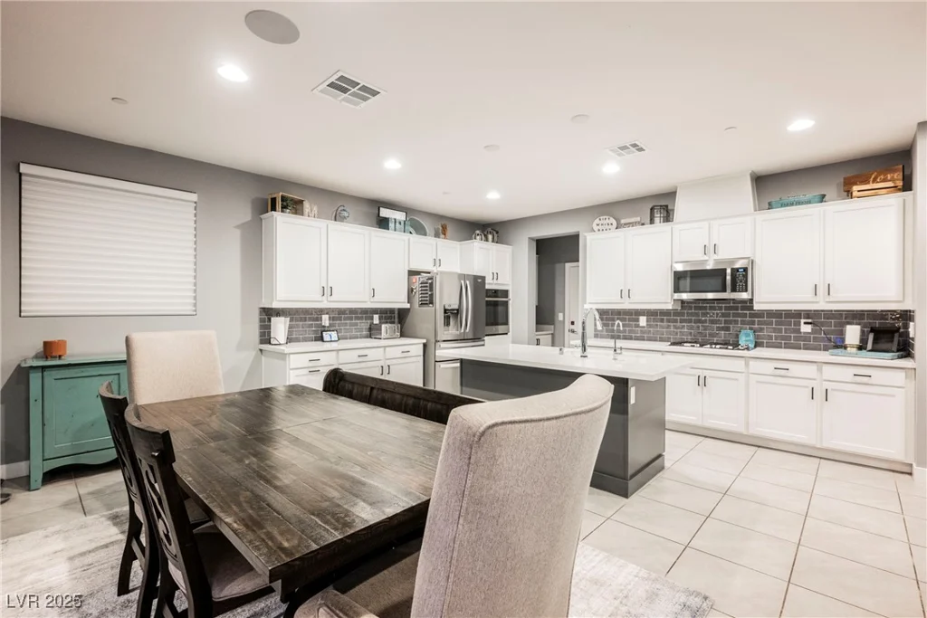 43 Flora Sagio, Henderson, NV 89011