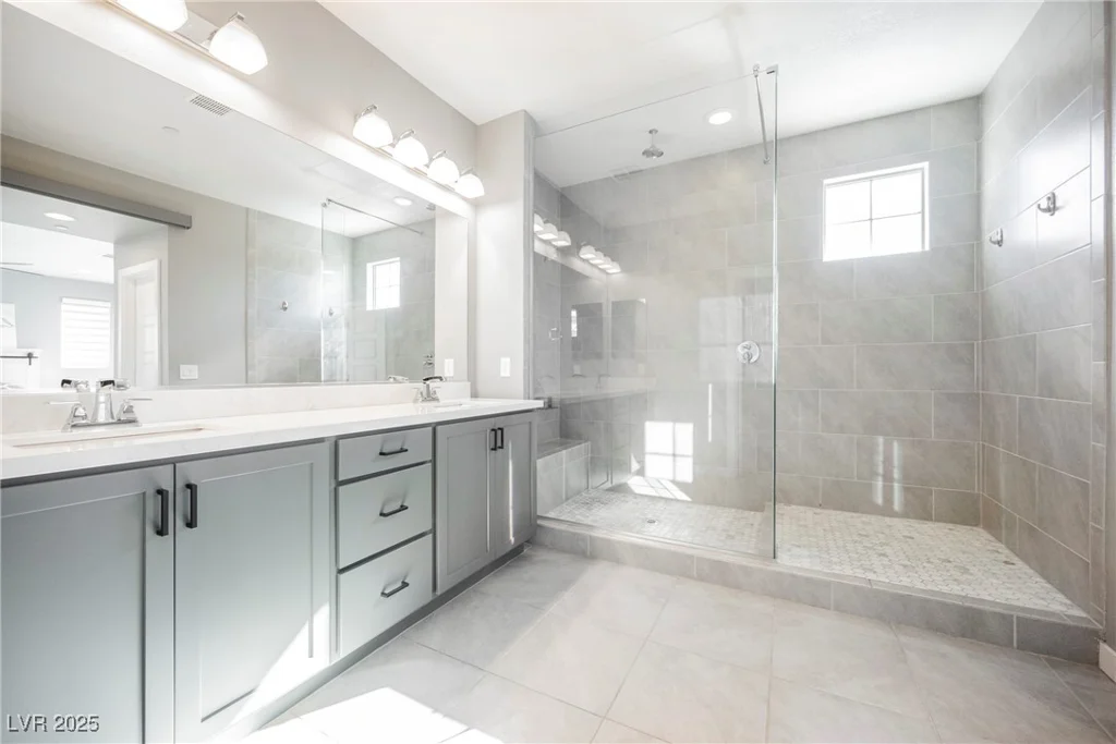 43 Flora Sagio, Henderson, NV 89011