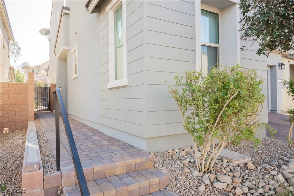 43 Flora Sagio, Henderson, NV 89011