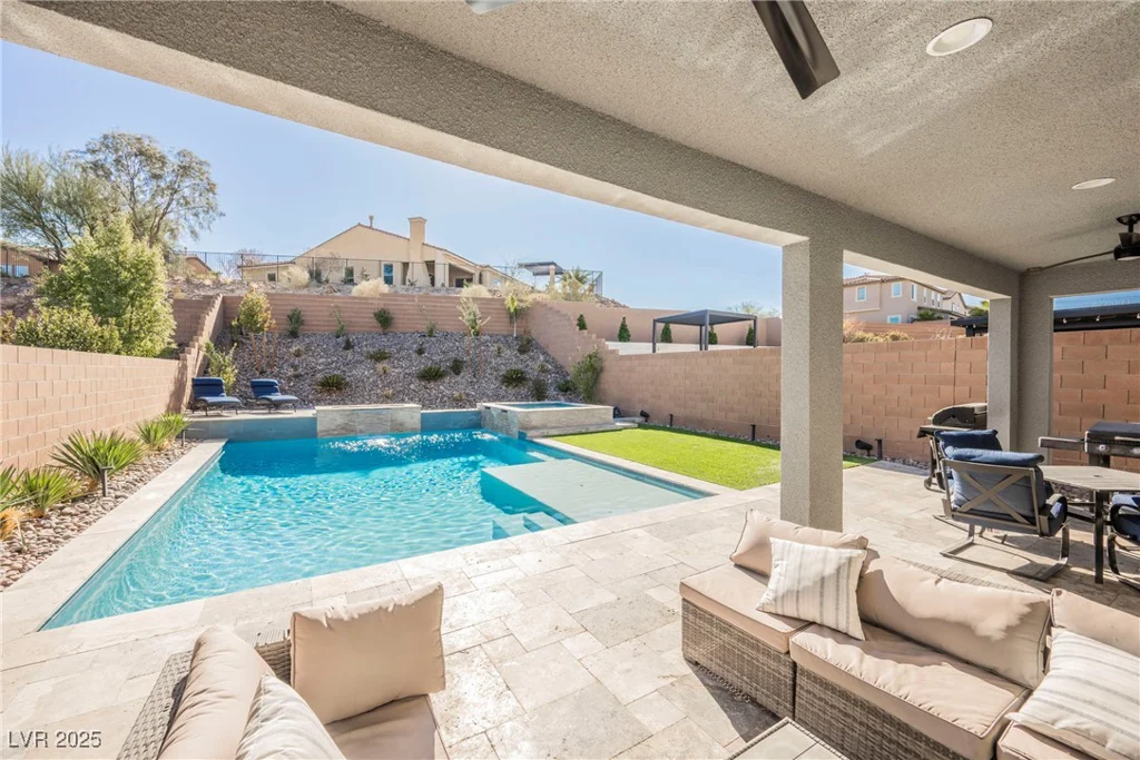 43 Flora Sagio, Henderson, NV 89011