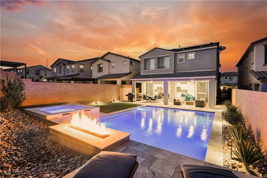 43 Flora Sagio, Henderson, NV 89011