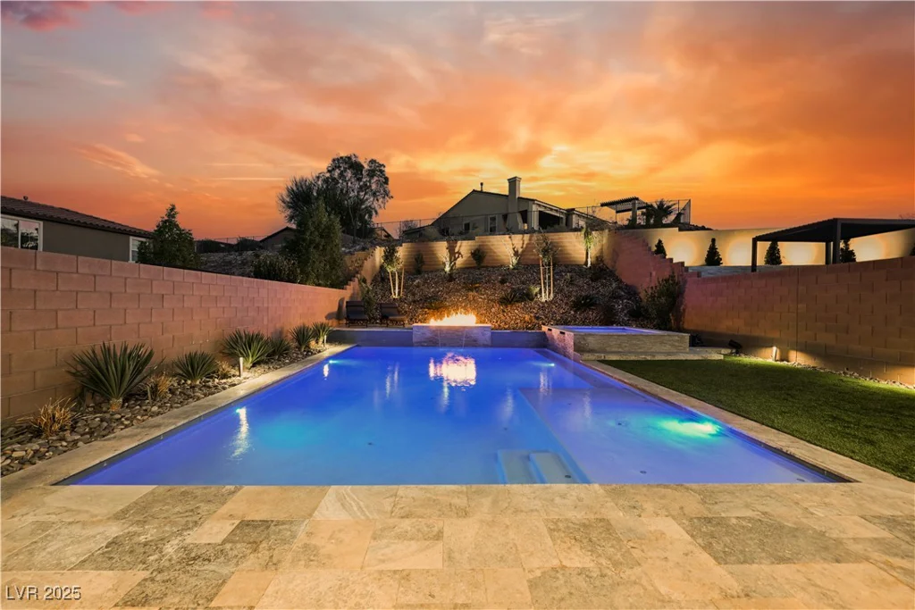 43 Flora Sagio, Henderson, NV 89011