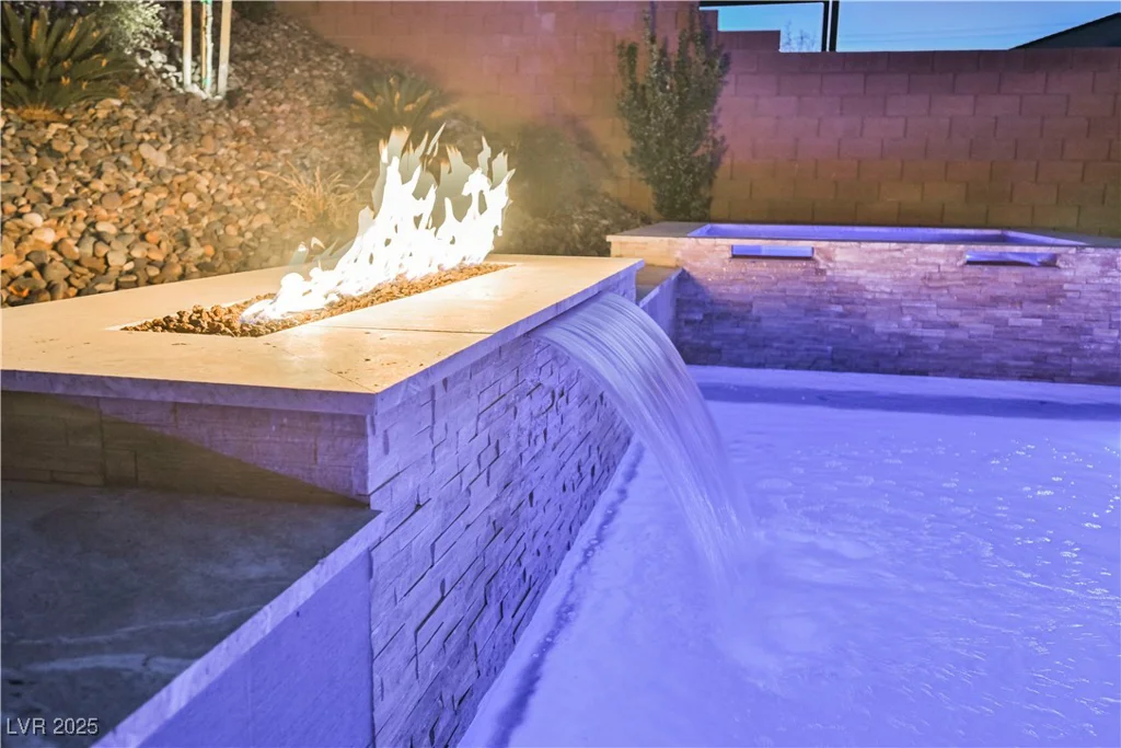 43 Flora Sagio, Henderson, NV 89011