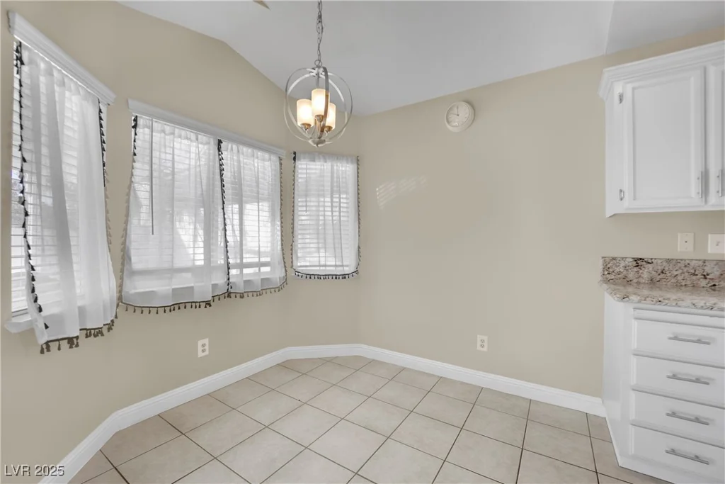 9709 Peacock Hill, Las Vegas, NV 89117