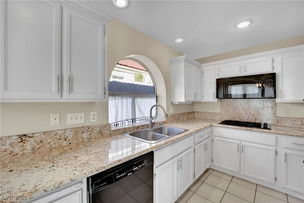 9709 Peacock Hill, Las Vegas, NV 89117