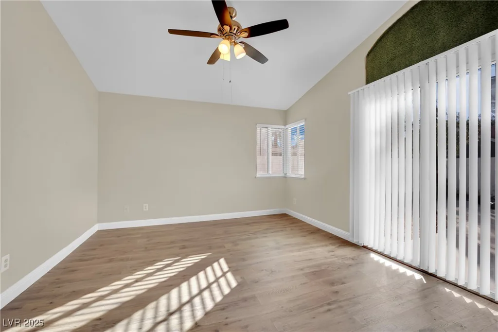 9709 Peacock Hill, Las Vegas, NV 89117