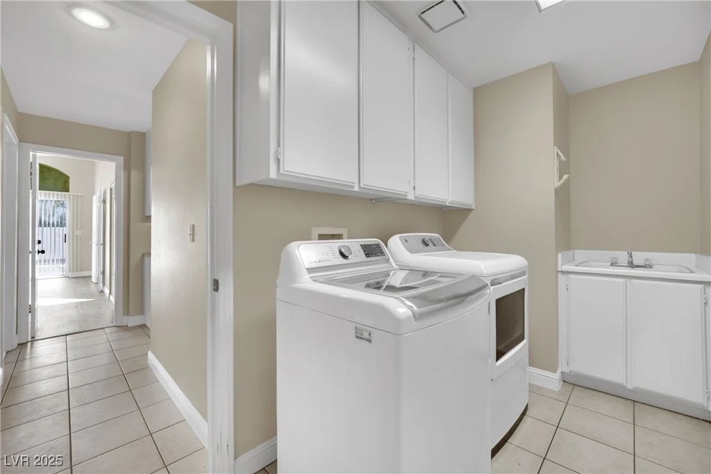 9709 Peacock Hill, Las Vegas, NV 89117