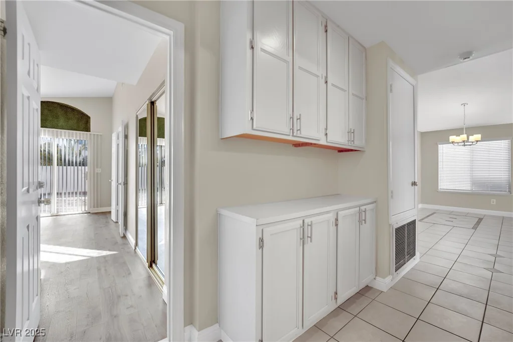 9709 Peacock Hill, Las Vegas, NV 89117