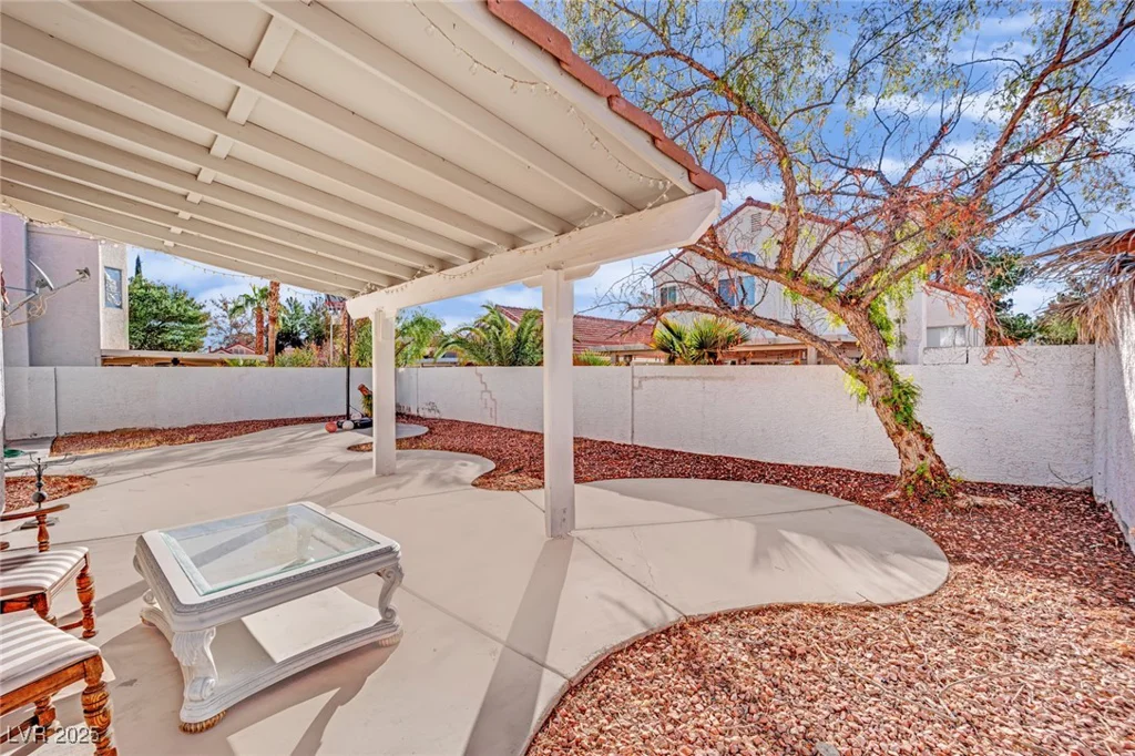 9709 Peacock Hill, Las Vegas, NV 89117