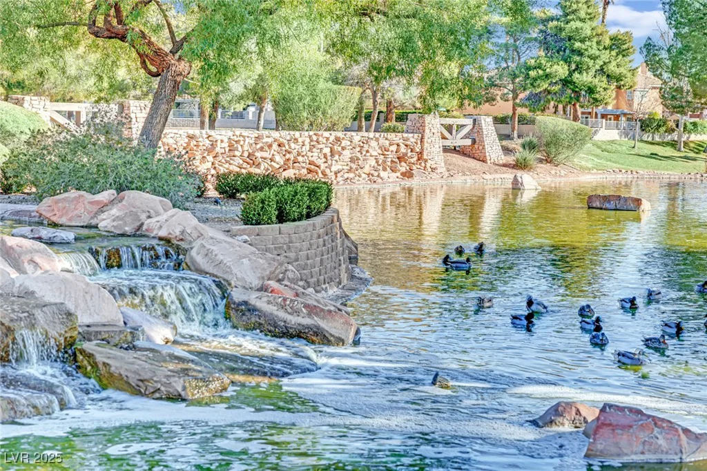 9709 Peacock Hill, Las Vegas, NV 89117