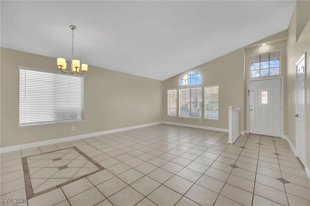 9709 Peacock Hill, Las Vegas, NV 89117