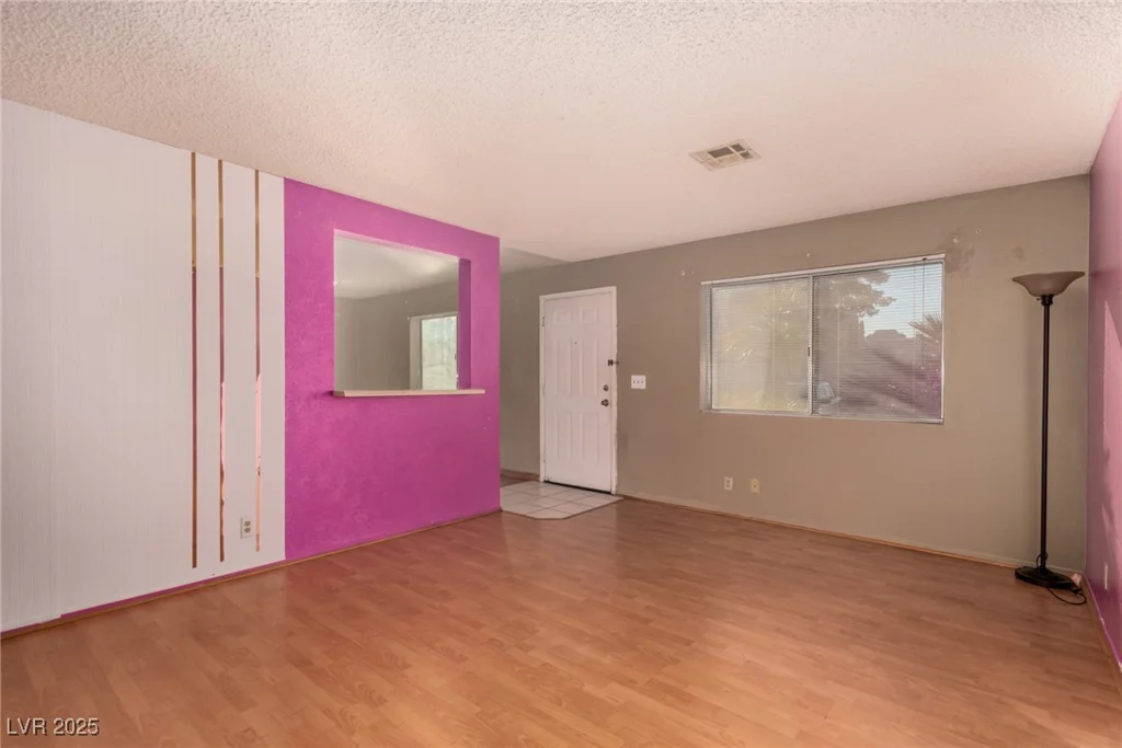 5101 Pioneer, Las Vegas, NV 89146