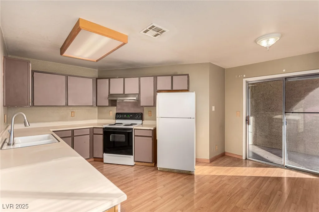 5101 Pioneer, Las Vegas, NV 89146