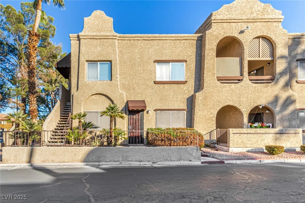 5101 Pioneer, Las Vegas, NV 89146