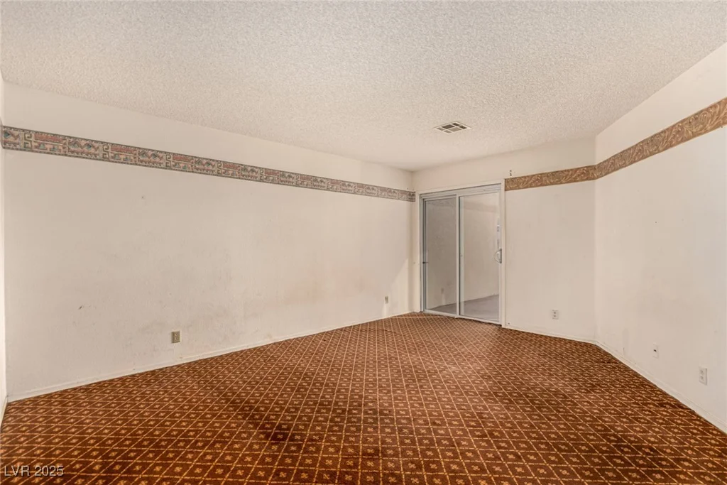 5101 Pioneer, Las Vegas, NV 89146