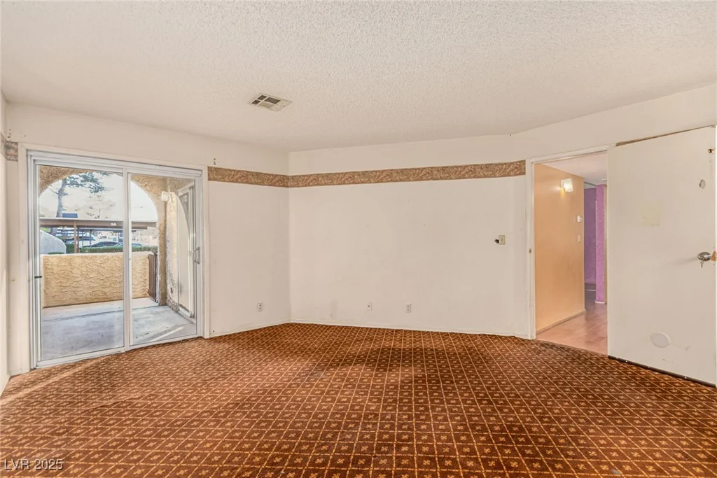 5101 Pioneer, Las Vegas, NV 89146