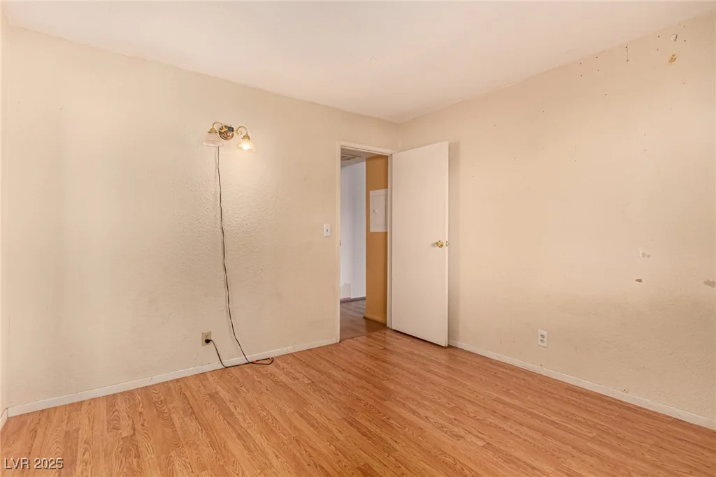 5101 Pioneer, Las Vegas, NV 89146