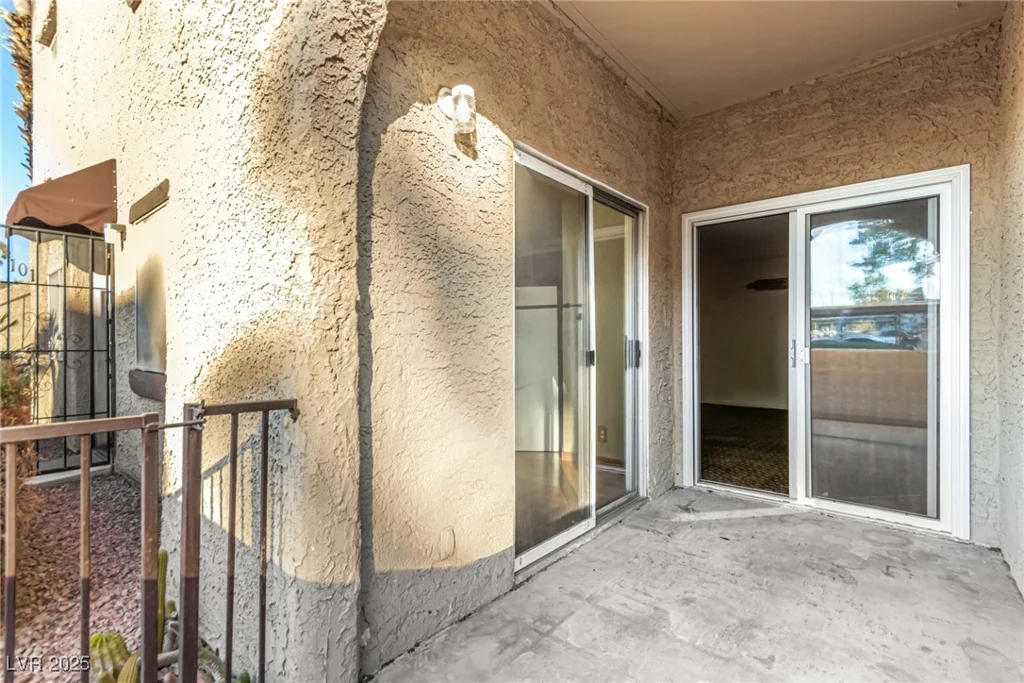 5101 Pioneer, Las Vegas, NV 89146
