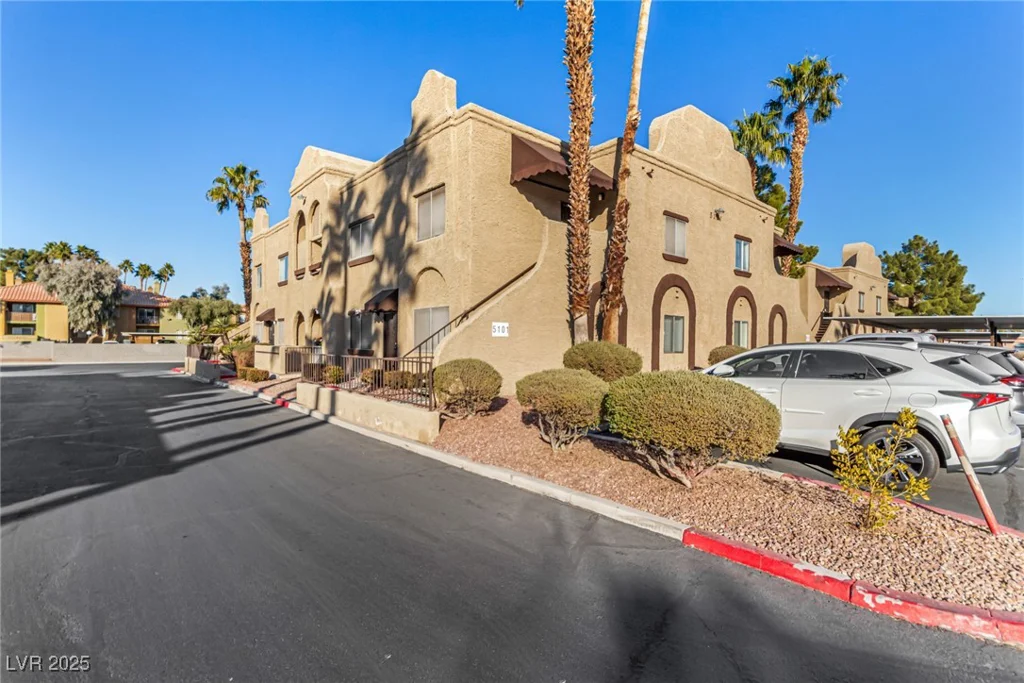 5101 Pioneer, Las Vegas, NV 89146