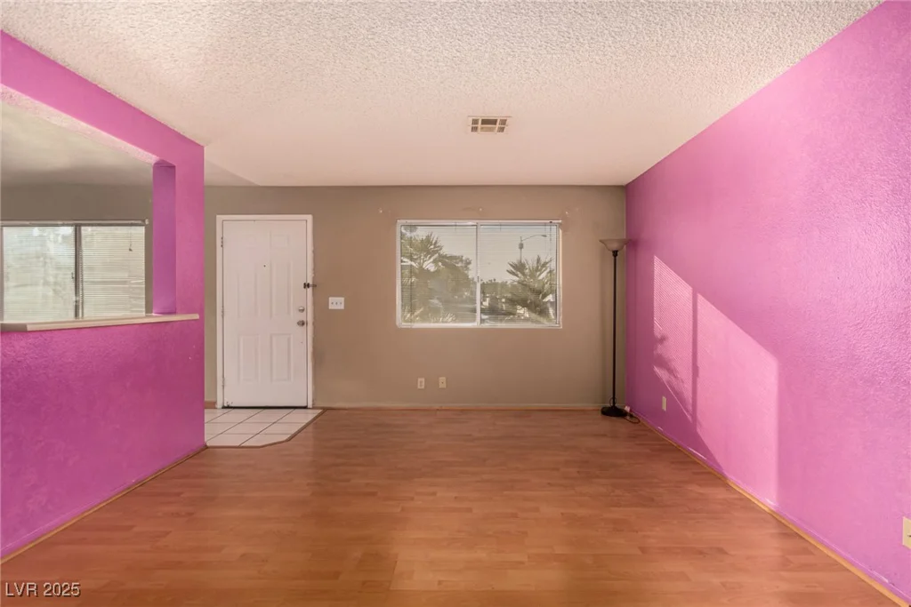 5101 Pioneer, Las Vegas, NV 89146
