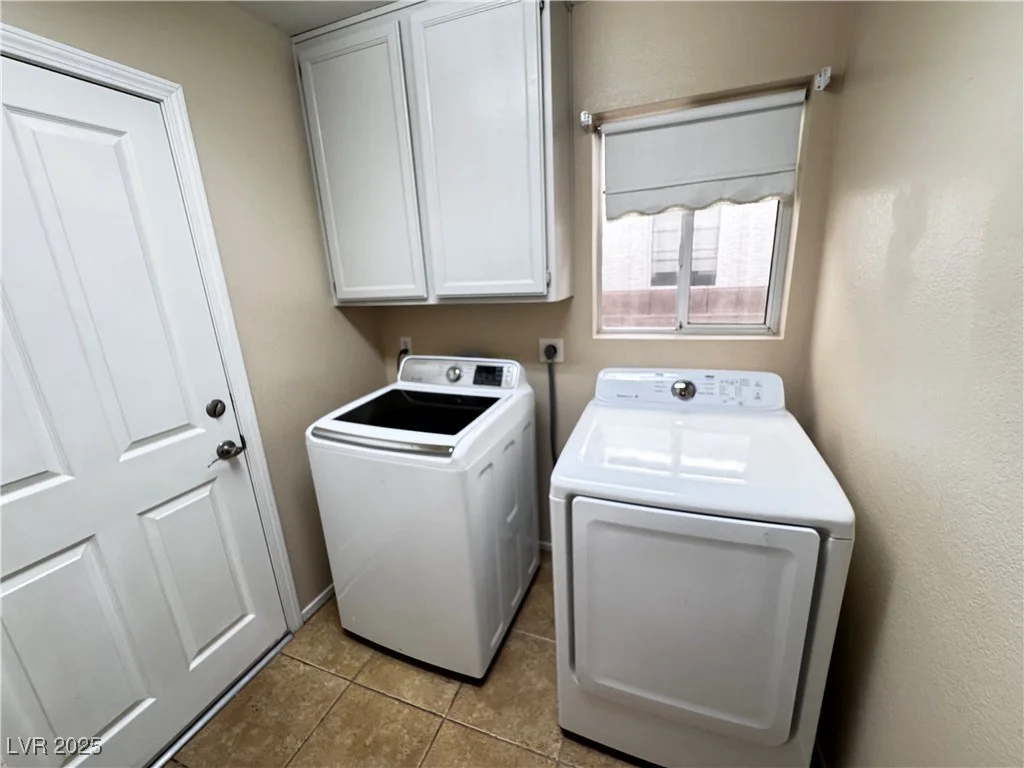 1808 Cedar Bluffs, Las Vegas, NV 89128
