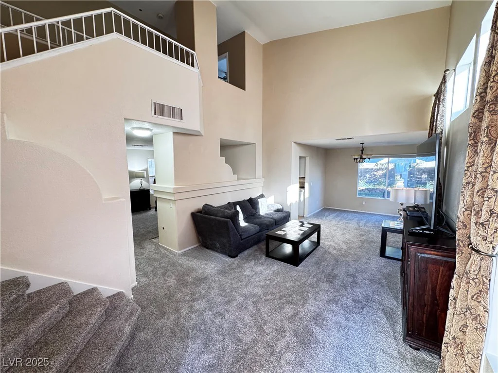 1808 Cedar Bluffs, Las Vegas, NV 89128
