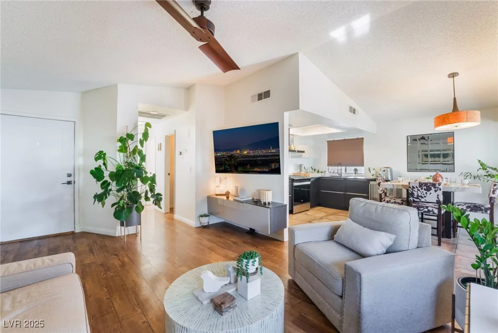 2781 Sandyfalls, Las Vegas, NV 89142