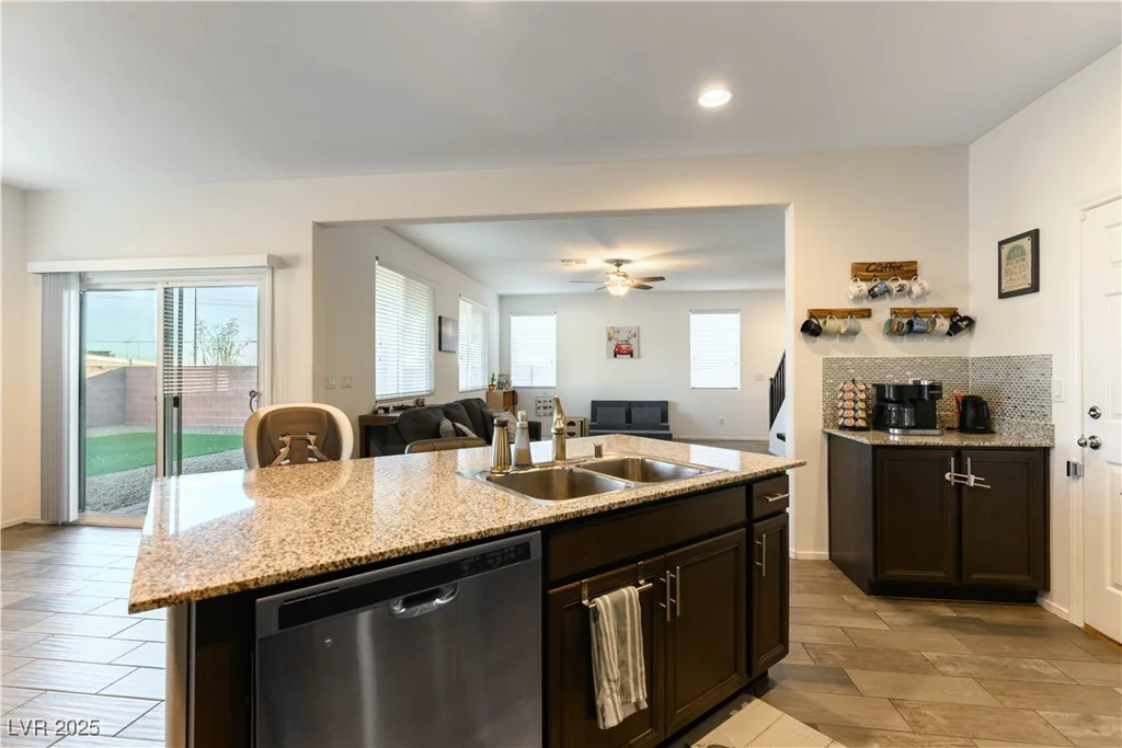 5824 Petrified Tree, North Las Vegas, NV 89081