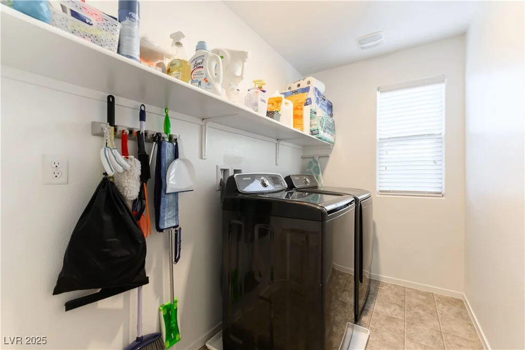 5824 Petrified Tree, North Las Vegas, NV 89081