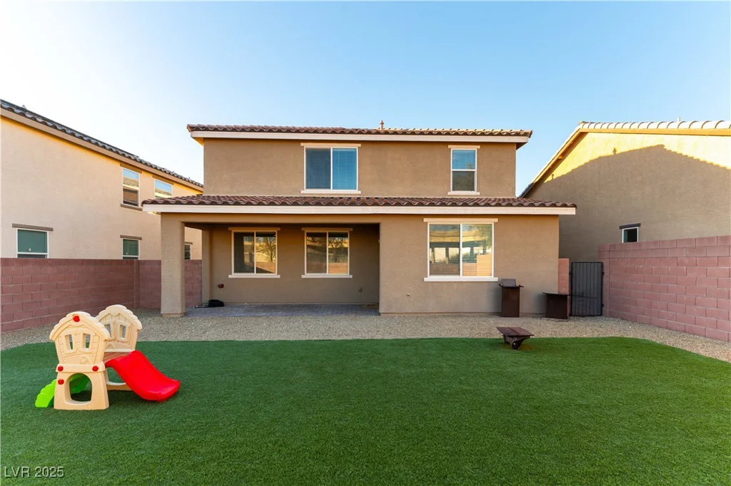 5824 Petrified Tree, North Las Vegas, NV 89081