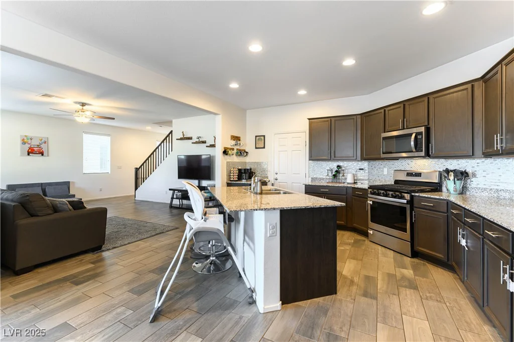 5824 Petrified Tree, North Las Vegas, NV 89081