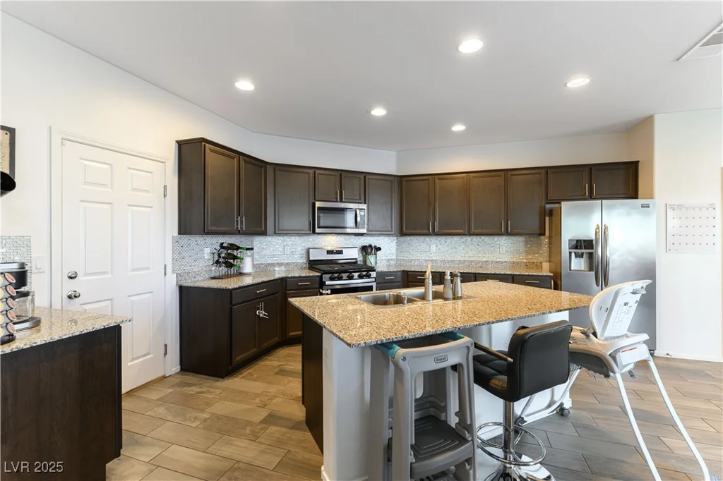 5824 Petrified Tree, North Las Vegas, NV 89081