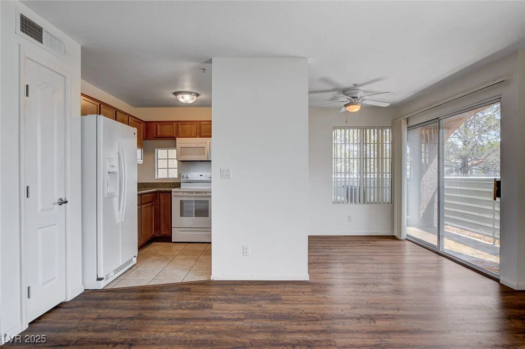 2101 Blue Breeze, Las Vegas, NV 89128