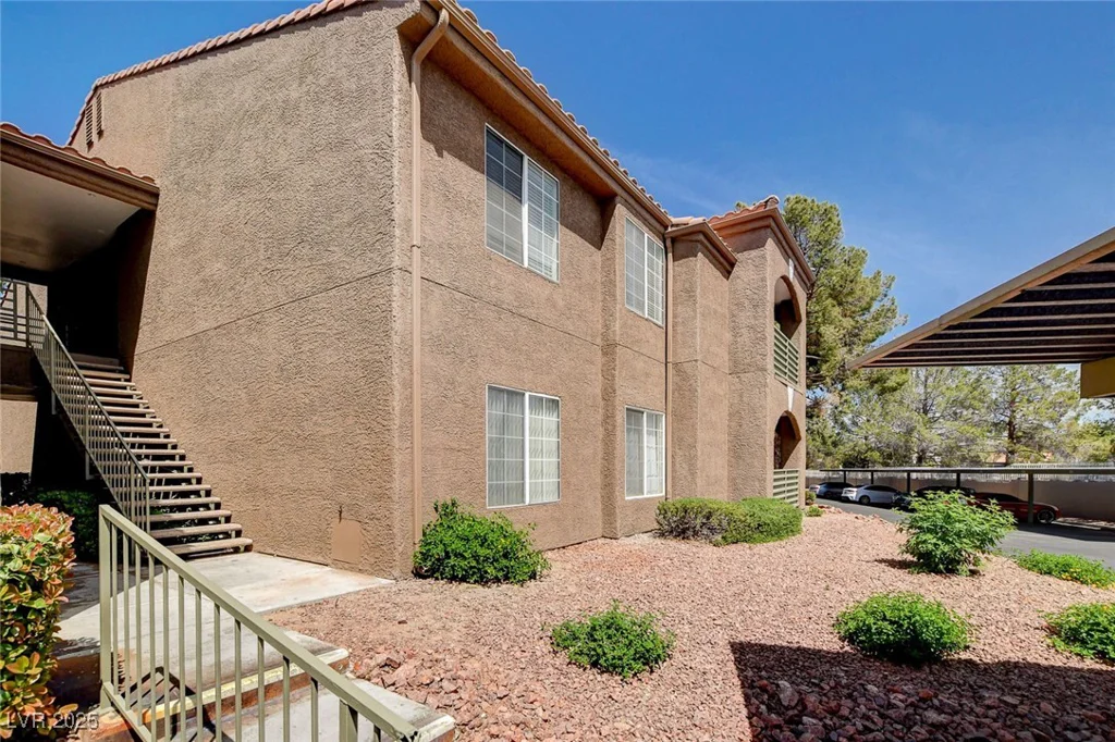 2101 Blue Breeze, Las Vegas, NV 89128