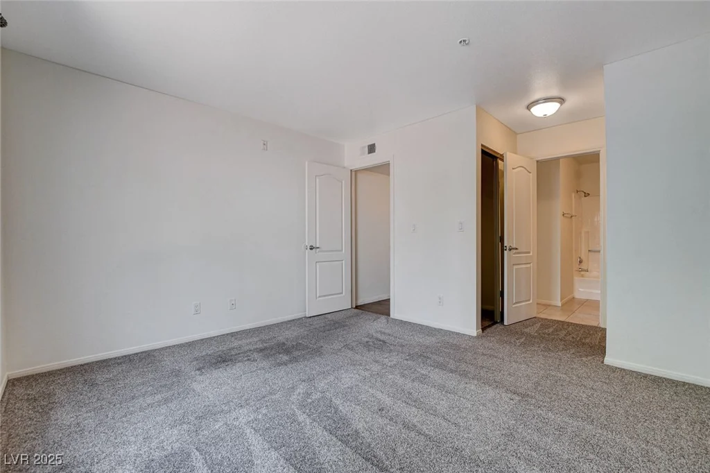 2101 Blue Breeze, Las Vegas, NV 89128