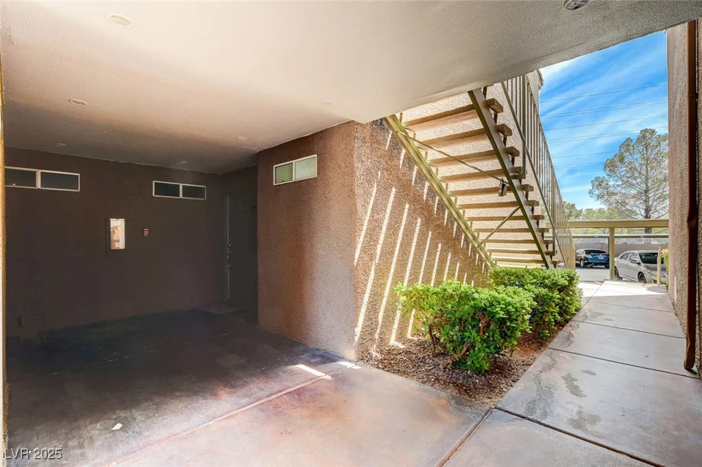 2101 Blue Breeze, Las Vegas, NV 89128