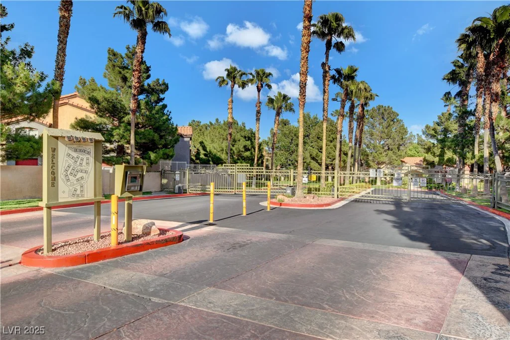 2101 Blue Breeze, Las Vegas, NV 89128