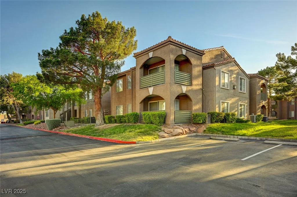 2101 Blue Breeze, Las Vegas, NV 89128
